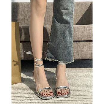 2023 Нови жени лято и есен фея стил каишка сандали сребро тънък ток високи токчета мода и секси обувки