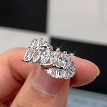Huitan Новопроектирани кубични циркониеви пръстени за сватбено тържество Луксозни аксесоари Висококачествен сребърен цвят Дамски модерни бижута 1