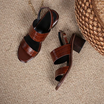 Open Toe обувки Летни дамски сандали 2021 Нова мода катарами естествена кожа дебели токчета помпи катарами парти основни обувки жена 1