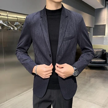 Високо качество 2024 нова мода с красива корейска версия тънък костюм мъжко палто случайни малък костюм блейзър Masculino полиестер 2